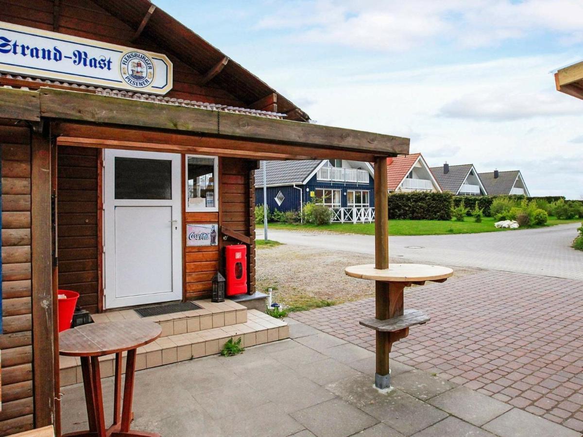 8 Person Holiday Home In Gelting Buitenkant foto
